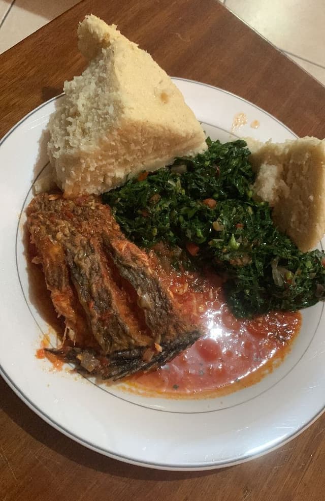 Early lunch server courtesy of Nyanam Fisheries 